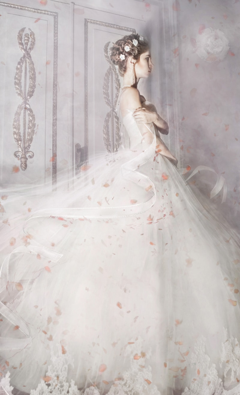 The Allure of Refined Bride’s Couture: Elevate Your Wedding Dreams