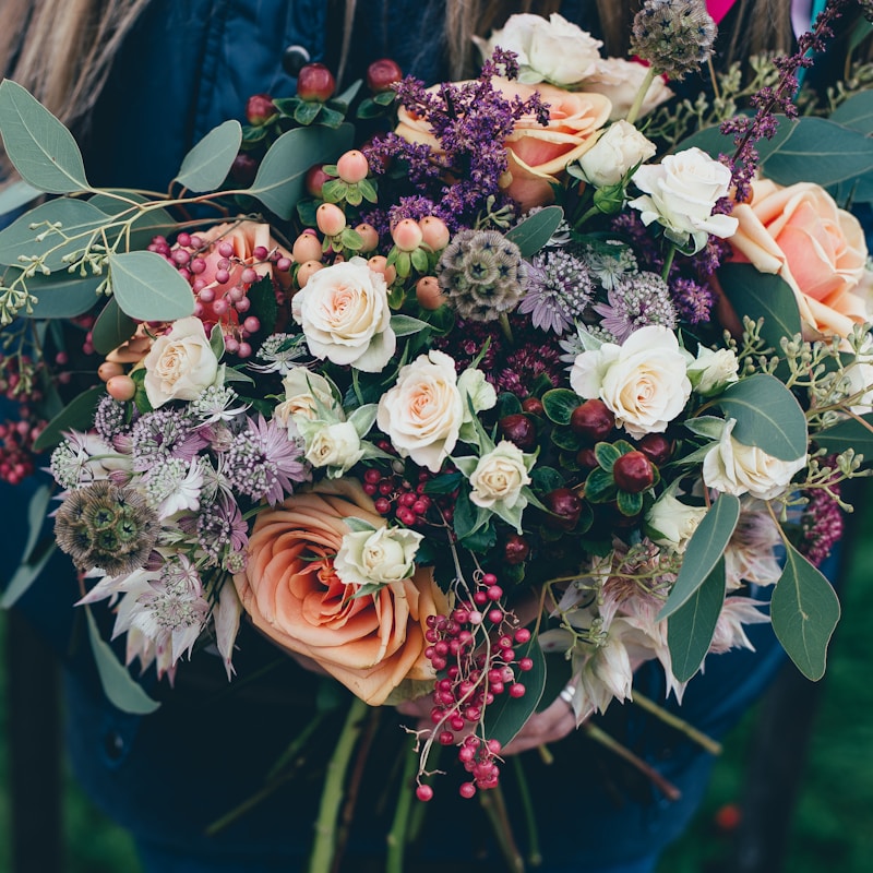 Earthy Tones and Textures for Unique Bridal Looks