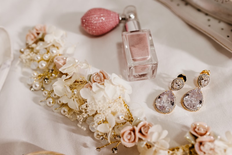 The Enchantment of Glamorous Embellishments and Accessories: Elevate Your Style